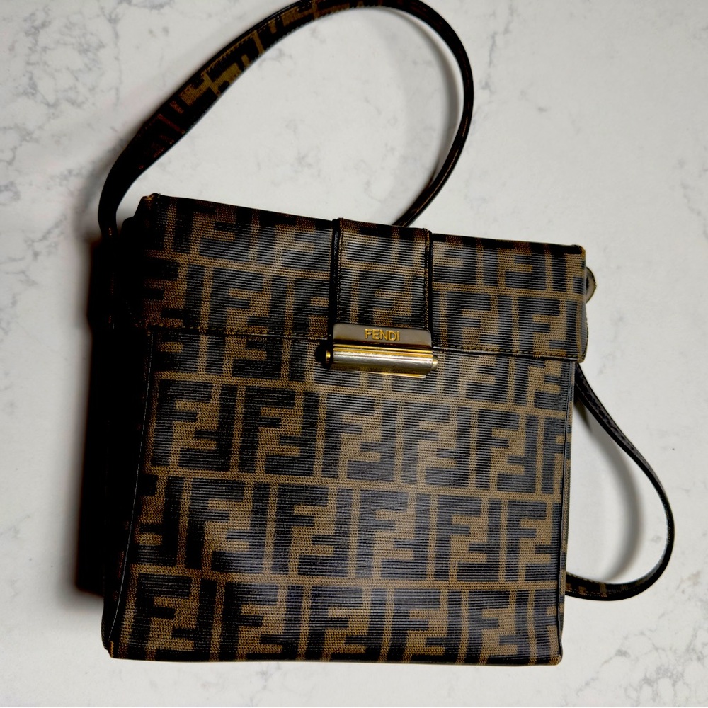 💥FENDI CROSSBODY BAG Vintage💥